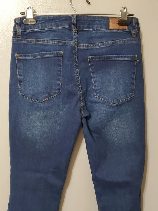 Tahari Kelly Classic Skinny Dark Wash Blue Jeans Women's Size 6 - Picture 5 of 9
